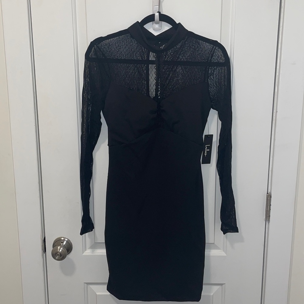 Lulu’s Black Lace Sleeve Dress
